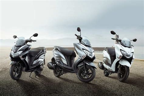 Suzuki Burgman Street 125 Scooter Priced at INR 68,000 in India | AUTOBICS