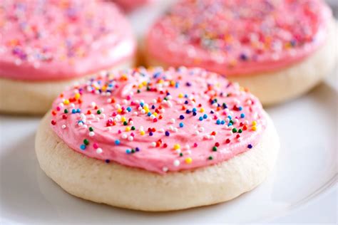 Lofthouse Style Sugar Cookies - Cooking Classy