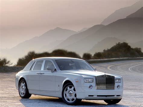 Rolls Royce Phantom White by TheCarloos on DeviantArt