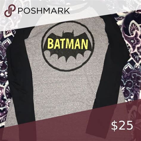 Batman Graphic tee | Graphic tees, Tees, Batman shirt