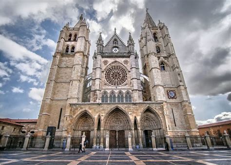 CONOCE TODO SOBRE LA CATEDRAL DE LEÓN EN ESPAÑA