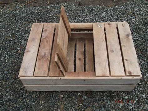 Cedar chicken crates Cobble Hill, Cowichan - MOBILE