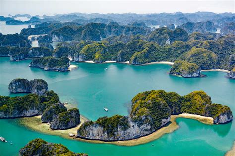 Islands of Ha Long Bay, Vietnam - Savile Row Travel