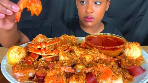 ASMR MUKBANG SEAFOOD BOIL SNOW CRAB SHRIMP SPICY SAUCE REAL EATING SOUNDS NO TALKING 먹방 EATING ...