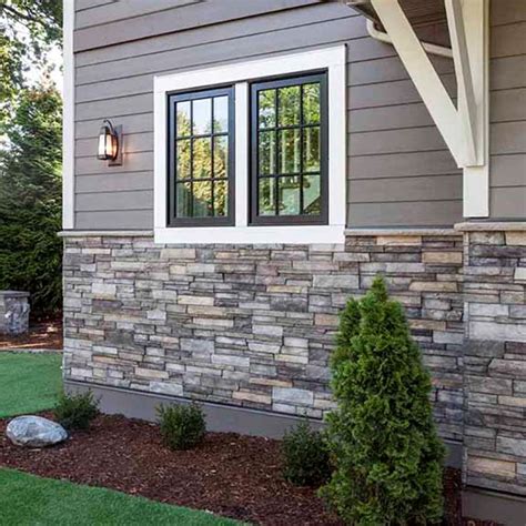 Versetta Stone Veneer | Chicago Faux Stone Panels | Fake Rock Siding ...