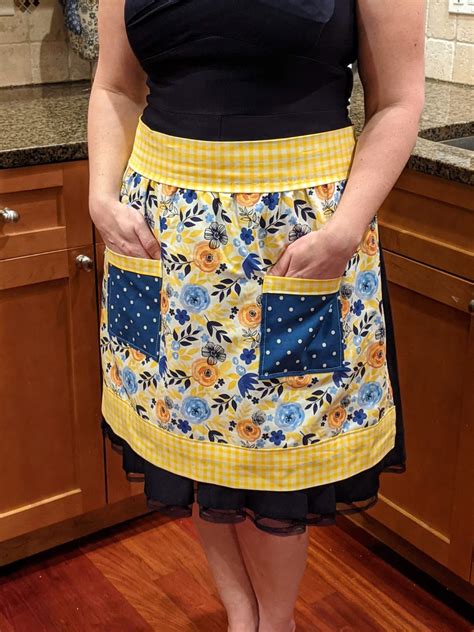 Reversible Half Apron DIY - 5 out of 4 Patterns