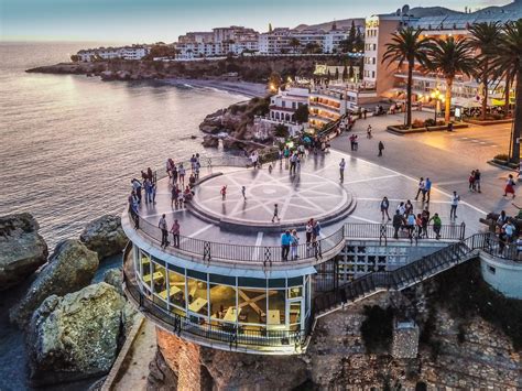 Nerja Y Frigiliana, Dos Paraísos Que Visitar Todo El Año - T&E