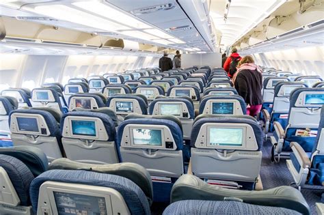 Review: Air Canada A330-300 Economy Class from Montreal to Toronto