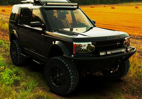 Land Rover Discovery 4 OffRoad | CGTrader