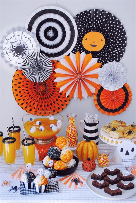 Sweet and Spooky Halloween Party Ideas. - DomestikatedLife