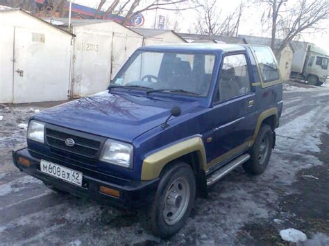 1994 Daihatsu Rocky specs