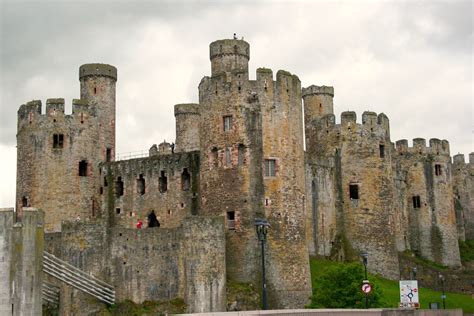 conwy castle | Traveling with Krushworth