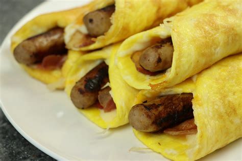 Low-Carb Breakfast Egg Wrap - Forkly