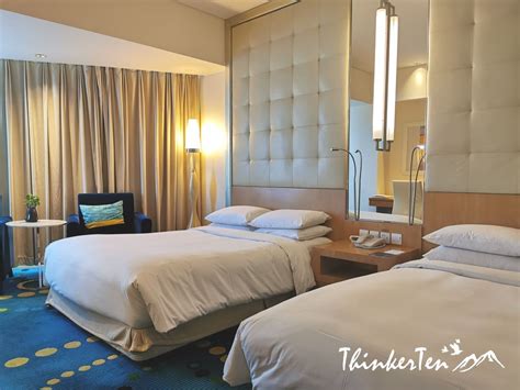 Renaissance Shanghai Yu Garden Hotel Review