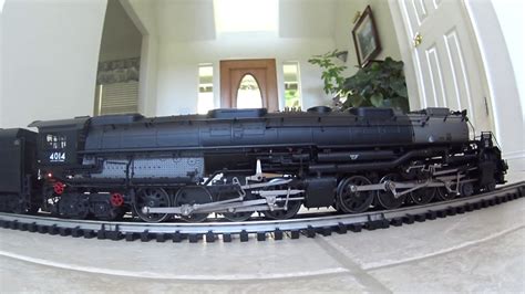 Lionel's O Scale Big Boy First Run Edition Steam Locomotive Smokin ...