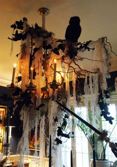 40 Awesome Halloween Indoor Décor Ideas - DigsDigs