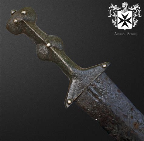 1st Century AD Roman Iron Pugio Dagger, Amazing condition