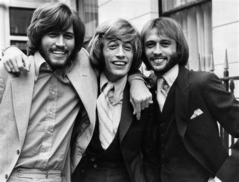 Robin Gibb, Member of the Bee Gees, Dies at 62 - The New York Times