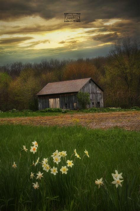 For the Love of Old Barns – Storyteller Photography: Images by Rebecca