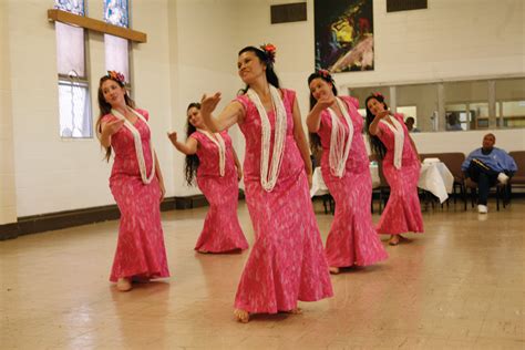 Native Hawaiian Religious Group holds annual feast