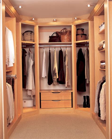 Walk-in closet lighting design | Hawk Haven