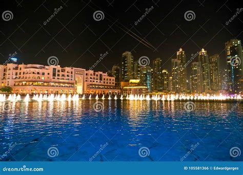 Dancing Musical Fountain in Dubai Editorial Photo - Image of fresh, downtown: 105581366