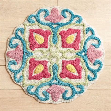 Pier 1 Imports Bright Medallion Round Bath Rug | Round bath rug, Diy ...