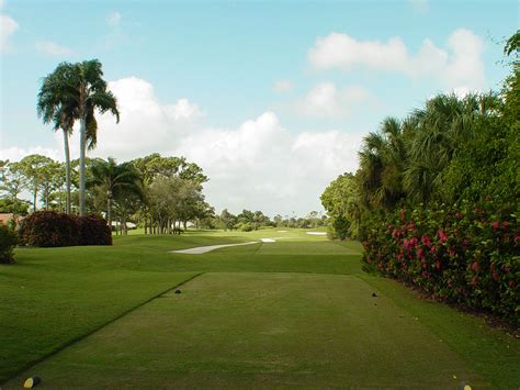 Delray Dunes Golf and Country Club, Boynton Beach, Florida - Golf course information and reviews.