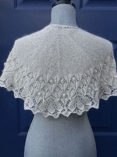 Beth's Wedding Shawl ~ Back http://www.ravelry.com/patterns/library/kashtanea-lace-shawl | Lace ...