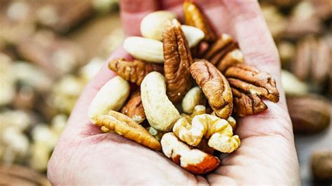 7 of the best healthy late night snacks to consider