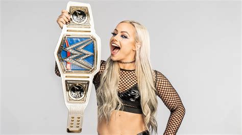 Liv Morgan receives new SmackDown Women’s Title custom side plates | WWE