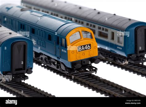 Hornby model railway carriages hi-res stock photography and images - Alamy