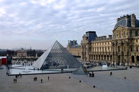 The Louvre Pyramid, Paris, France (1989)