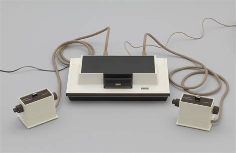 Ralph Baer. Magnavox Odyssey. 1972 | Magnavox odyssey, Video game ...