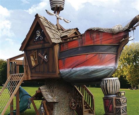 Pirate Ship Playhouse - Interwebs.Store