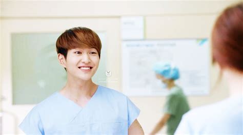 ONEW // DESCENDANTS OF THE SUN // OPPA'S SMILE IS ALWAYS CUTE^^ Descendants, Shinee, The Voice ...