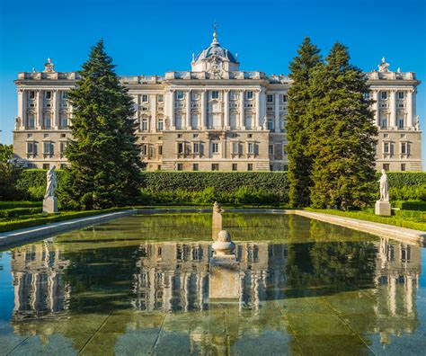 Green Spaces & Gurgling Fountains: The Perfect Parks of Madrid