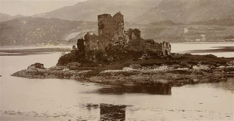 Eilean Donan Castle, Scotland : castles