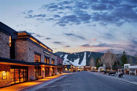 The 10 Best Hotels for an Elevated Stay in Jackson Hole, Wyoming