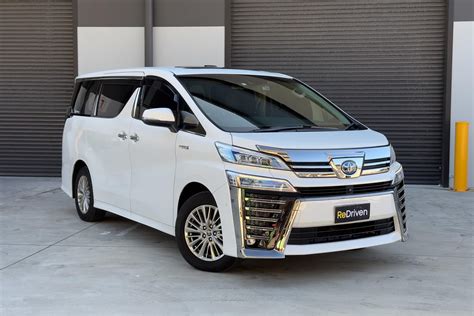 Used Toyota Vellfire/Alphard review - ReDriven