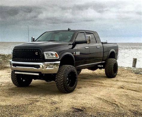 Dodge Ram 2500 Diesel Lifted