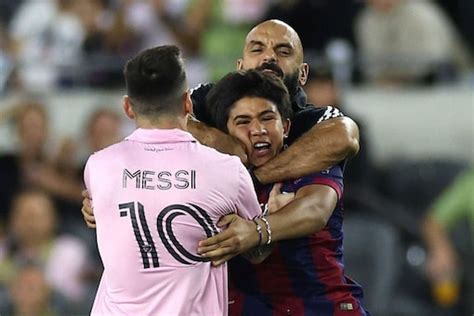 'Messi's Bodyguard is Faster Than...': Lionel Messi's Guard Grabs Spotlight for Thwarting Pitch ...