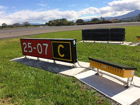 Solar LED Airfield Signs - Aviation Renewables