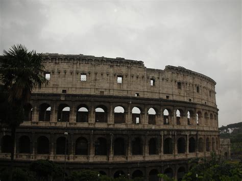 If only I could have witnessed a Gladiator fight at the Colosseum. | Gladiator fights, Colosseum ...