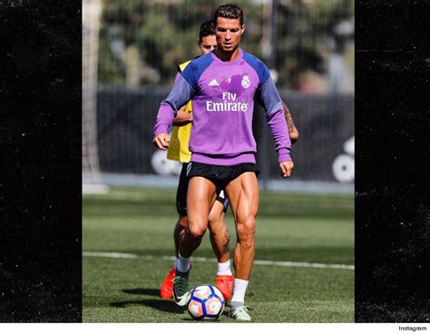 Cristiano Ronaldo Flexing Insane Leg Muscles | TMZ.com