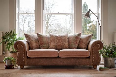 What Colours Go With Tan Leather Sofa | www.resnooze.com