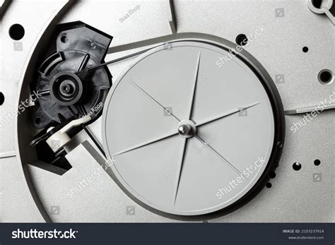 Belt Drive Turntable Mechanism Motion Stock Photo 2103237914 | Shutterstock