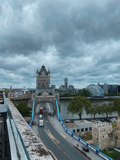 View of a Bridge in a City · Free Stock Photo