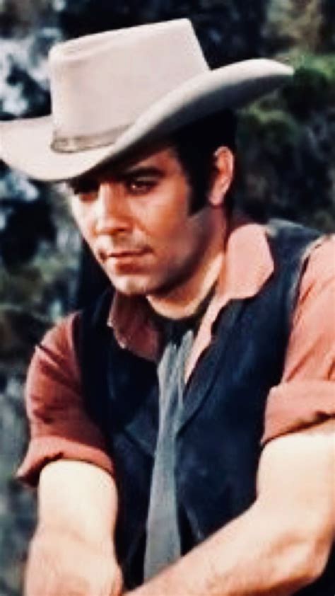 A very young Pernell in the early days of Bonanza | Pernell roberts, Bonanza tv show, Hollywood ...