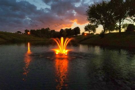 Lighted Pond Fountains | Fountains 2 Go